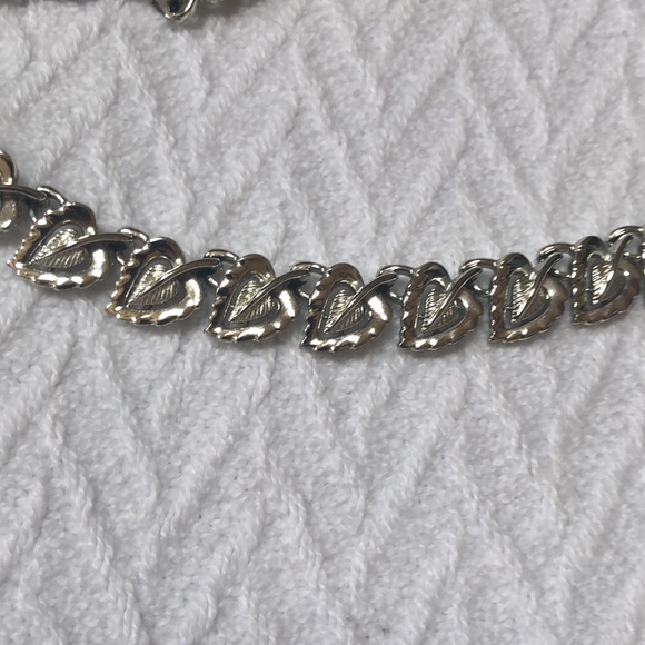Vintage Coro Silver Leaf Necklace - Picture 6 of 7